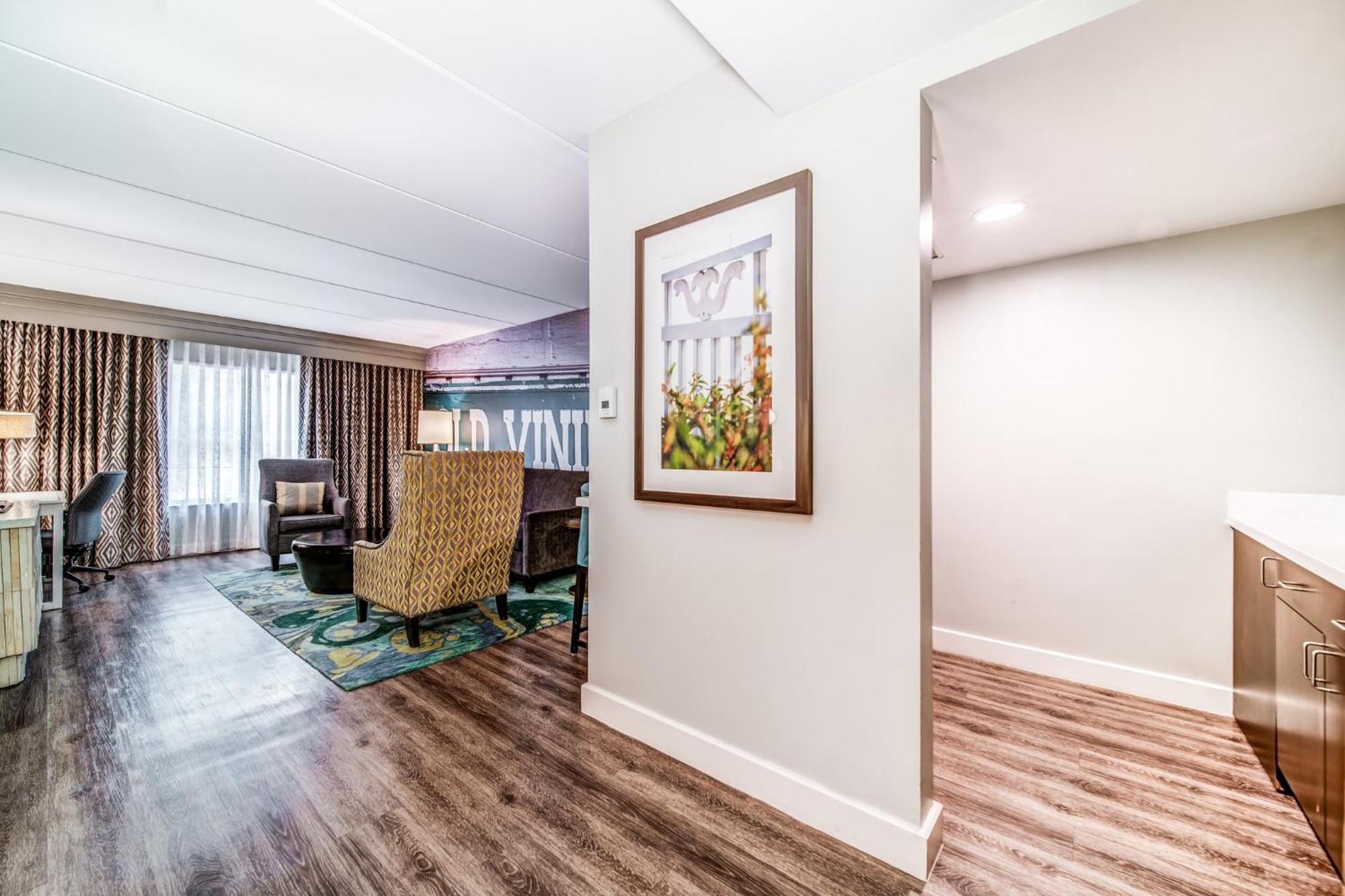 Hotel Indigo Atlanta Vinings By Ihg Smyrna Luaran gambar
