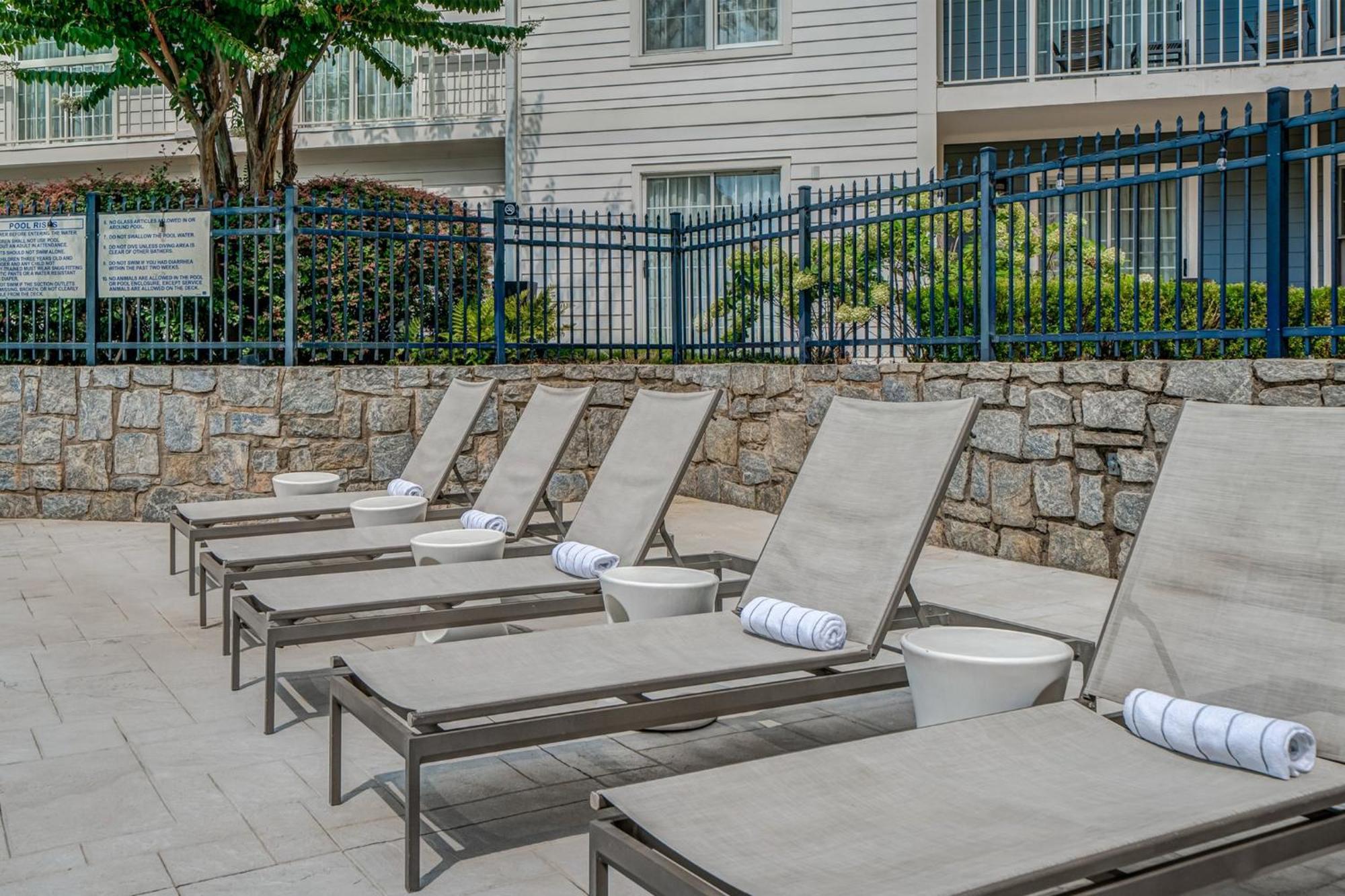 Hotel Indigo Atlanta Vinings By Ihg Smyrna Luaran gambar